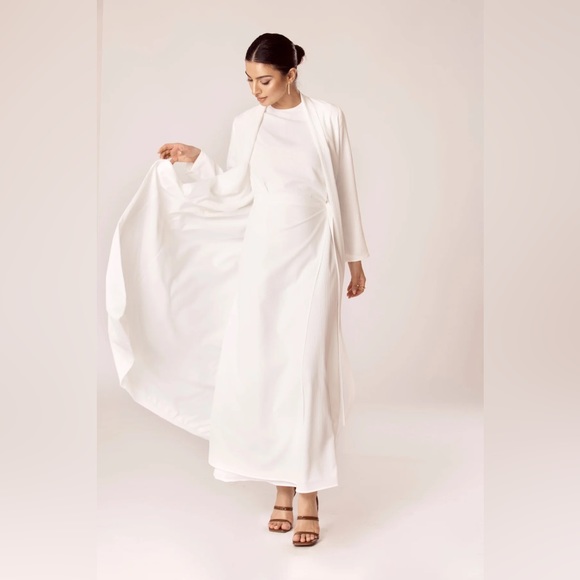 Noora Textured Three Piece Abaya Set - White π€ RARE! β€οΈβπ₯ - Picture 2 of 9